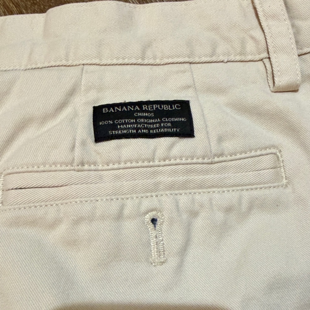 Banana Republic Cotton Classic Fit Chino Shorts - Picture 6 of 7